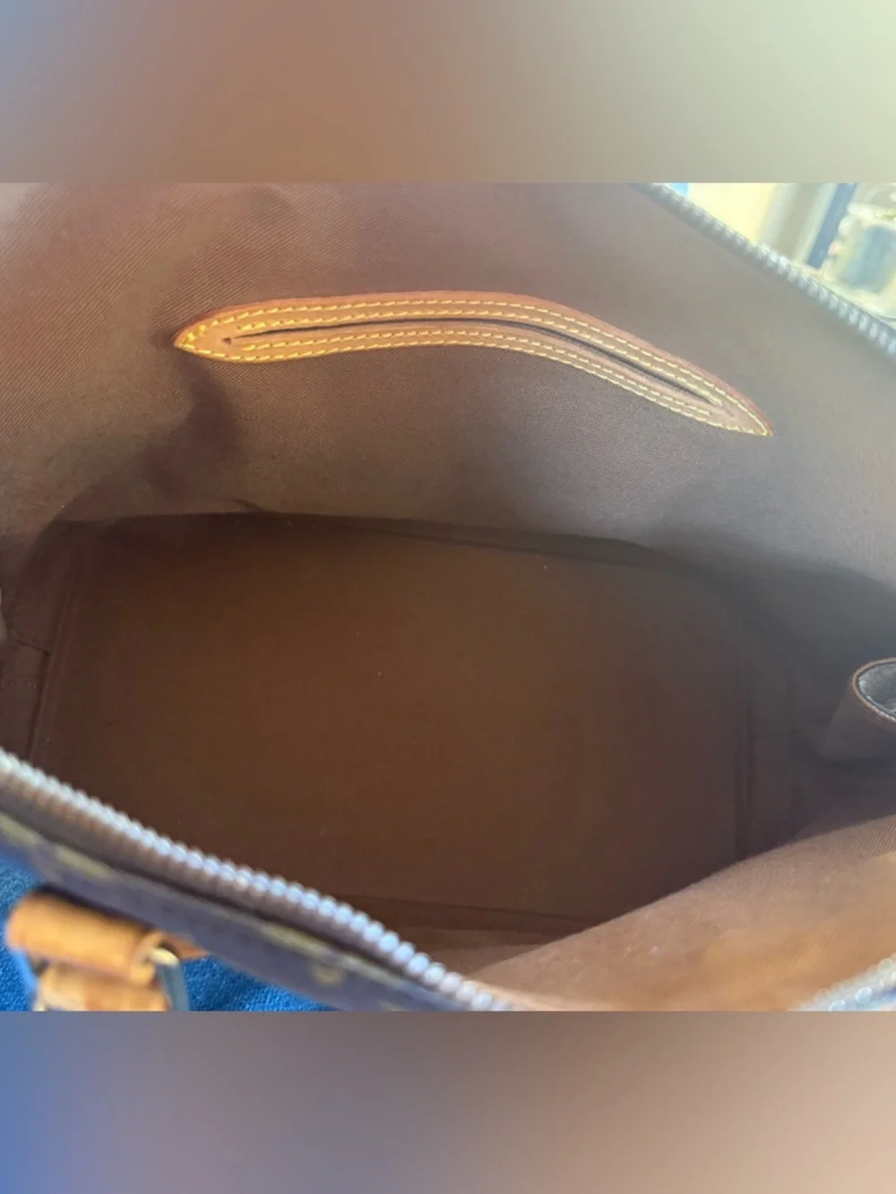 AUTHENTIC ALMA SATCHEL LOUIS VUITTON